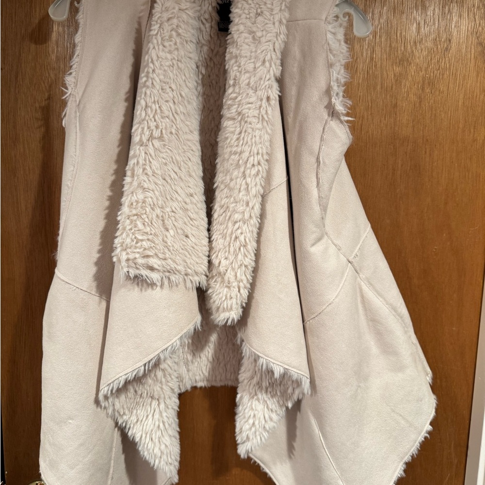 Me Jane Cream Teddy Jacket Plush Sweater
